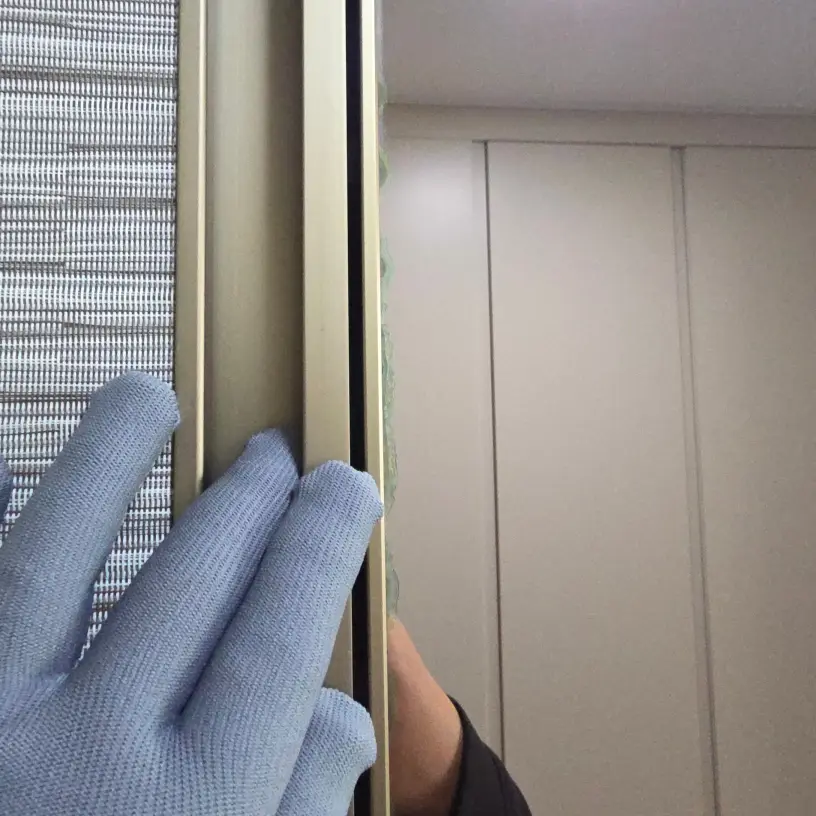 현관 거울신발장 문짝 부분 교체 시공 시공 사진 8