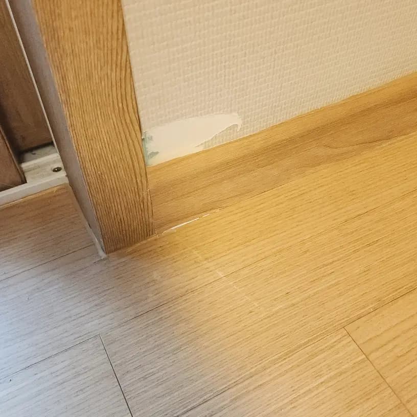 걸레받이 몰딩 깨짐 부분 복원 방법 시공 사진 22